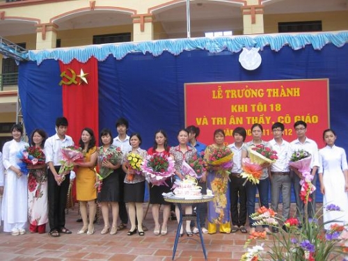 Tỉnh Đoàn tổ chức Lễ trưởng thành khi tôi 18 và tri ân thầy cô