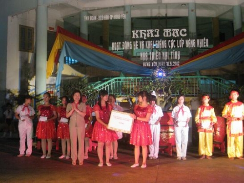 Bí thư Trung ương Đoàn- Chủ tịch Hội đồng Đội Trung ương dự khai mạc Hoạt động hè tại Hưng Yên.
