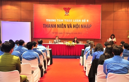 Trung tâm thảo luận số 4: “Thanh niên và hội nhập”