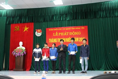 Đoàn khối các cơ quan tỉnh khởi động Tháng Thanh niên năm 2013