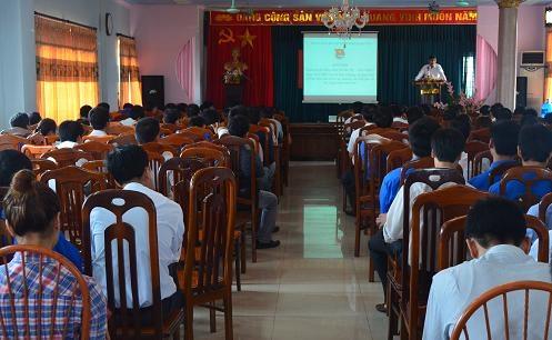 Tỉnh Đoàn quán triệt Pháp lệnh 34 của Uỷ ban Thường vụ Quốc hội  về thực hiện dân chủ ở xã, phường, thị trấn