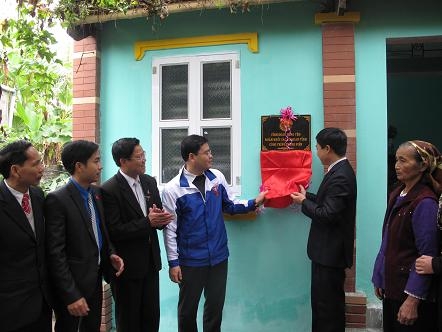 Đoàn khối các cơ quan tỉnh khánh thành nhà nhân ái tặng người nghèo