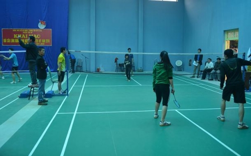 Huyện đoàn Yên Mỹ tổ chức Giải thi đấu cầu lông thanh niên chào mừng Tháng Thanh niên năm 2014