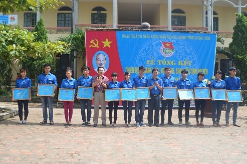 Tỉnh Đoàn tổng kết đợt cao điểm tổ chức chiến dịch thanh niên,  học sinh - sinh viên tình nguyện hè năm 2014