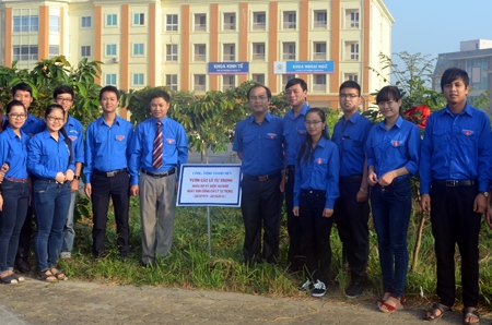 Ban Thường vụ tỉnh Đoàn trọng thể mít tinh kỷ niệm 100 năm ngày sinh đồng chí Lý Tự Trọng