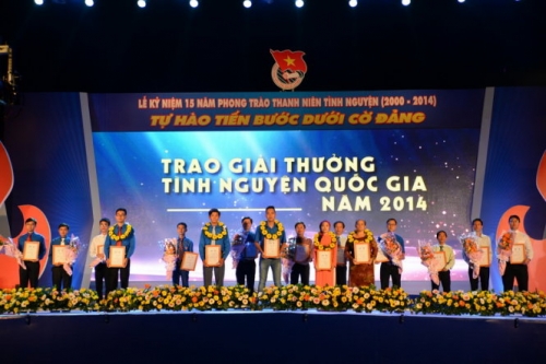 Hoạt động tình nguyện góp phần giải quyết khó khăn của cộng đồng