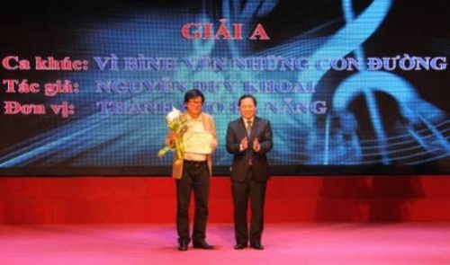 Trao giải Cuộc vận động sáng tác ca khúc “Thanh niên với văn hóa giao thông”