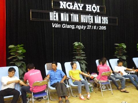Văn Giang tổ chức Ngày hội hiến máu tình nguyện 2015