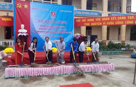 Ban Thường vụ tỉnh Đoàn khởi công Công trình thanh niên cấp tỉnh xây lớp học mầm non xã Việt Hưng