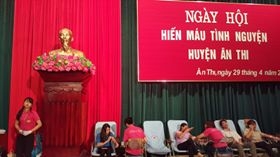 ĐOÀN TN HUYỆN ÂN THI VỚI NGÀY HỘI HIẾN MÁU TÌNH NGUYỆN