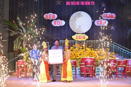Tỉnh Đoàn – Nhà thiếu nhi tỉnh: Đêm hội Trăng Rằm năm 2016