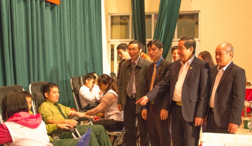 Ban Thường vụ Tỉnh đoàn - Hội Chữ thập đỏ tỉnh  Phát động chiến dịch Xuân Hồng và hiến máu tình nguyện 2017