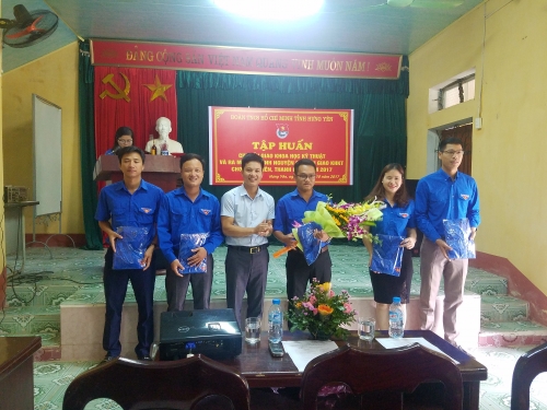 Tỉnh đoàn tập huấn chuyển giao khoa học kỹ thuật và ra mắt  Đội tình nguyện chuyển giao KHKT cho đoàn viên thanh niên năm 2017