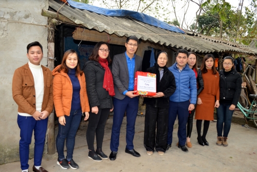 Chi đoàn Tỉnh đoàn thăm hỏi, chúc tết Cựu Thanh niên xung phong