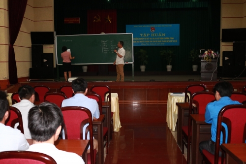 Tỉnh đoàn tập huấn viết tin, bài và xây dựng chương trình phát thanh   cho cán bộ Đoàn kiêm làm Đài truyền thanh cơ sở năm 2018