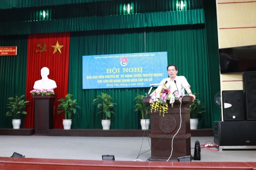 Tỉnh đoàn tổ chức hội nghị báo cáo viên và bồi dưỡng chuyên đề kỹ năng tuyên truyền miệng cho đội ngũ cán bộ Đoàn cơ sở