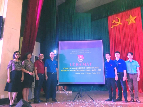 Huyện Tiên Lữ  ra mắt Tổ hợp tác thanh niên bảo vệ môi trường và đoạn đường Thanh niên tự quản Sáng- Xanh- Sạch- Đẹp tại xã Minh Phượng