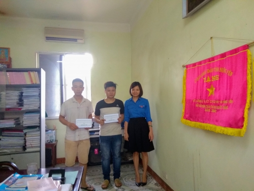 Đoàn khối Doanh nghiệp tỉnh tổ chức hoạt động đồng hành với thanh niên công nhân có hoàn cảnh khó khăn hưởng ứng Tháng công nhân năm 2018