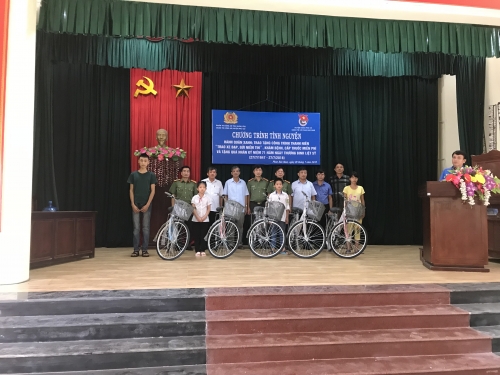 ĐOÀN THANH NIÊN CÔNG AN TỈNH TỔ CHỨC CHIẾN DỊCH TÌNH NGUYỆN HÀNH QUÂN XANH NĂM 2018