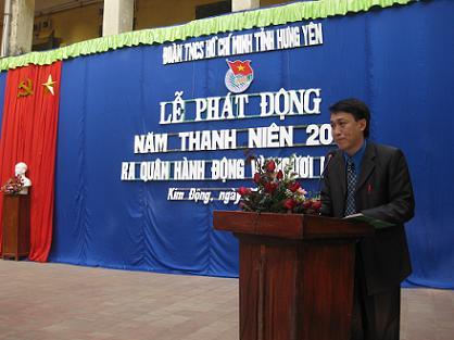 Tỉnh Đoàn Phát động Năm Thanh niên 2011 và ra quân ngày vì người nghèo